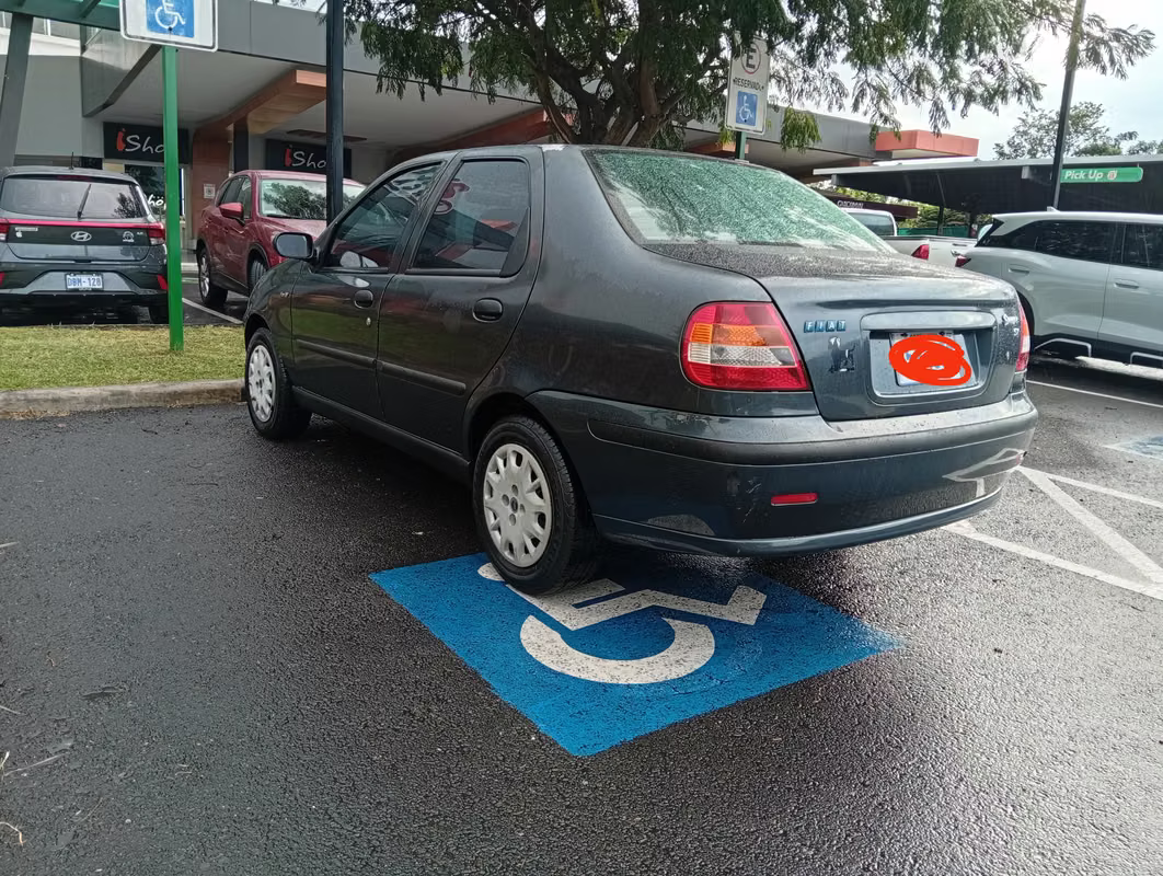 2004 Fiat Siena - foto 5