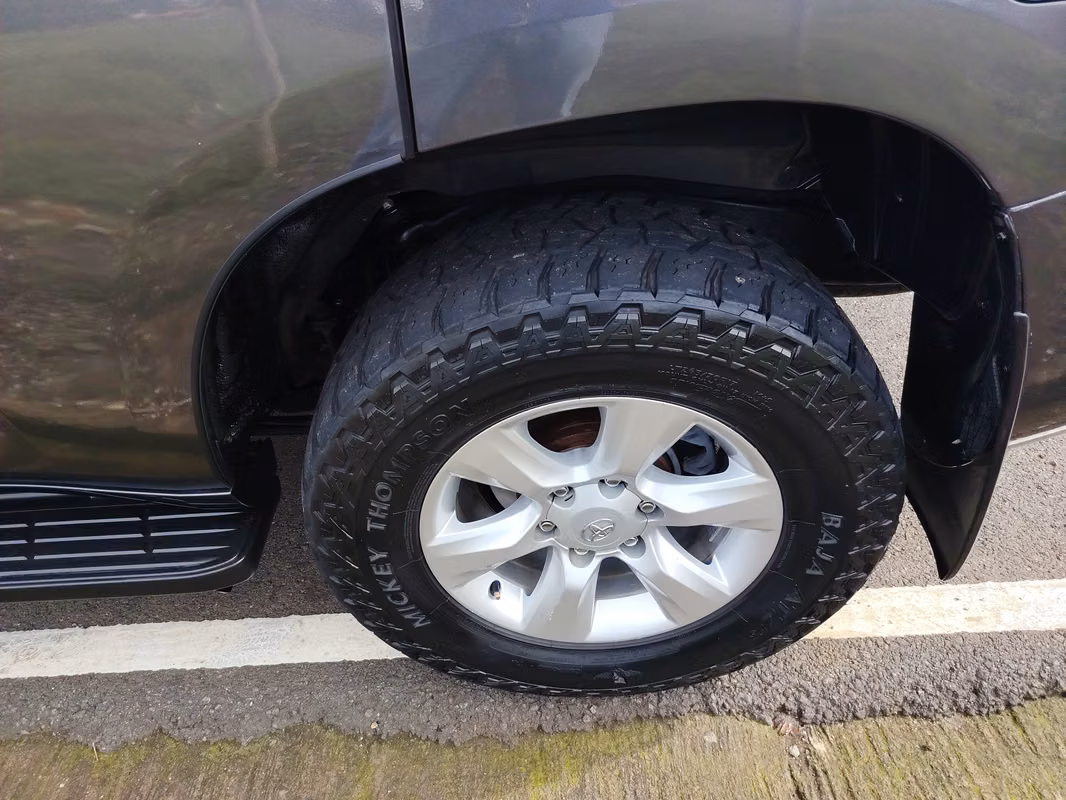 2012 Toyota Land Cruiser - foto 2