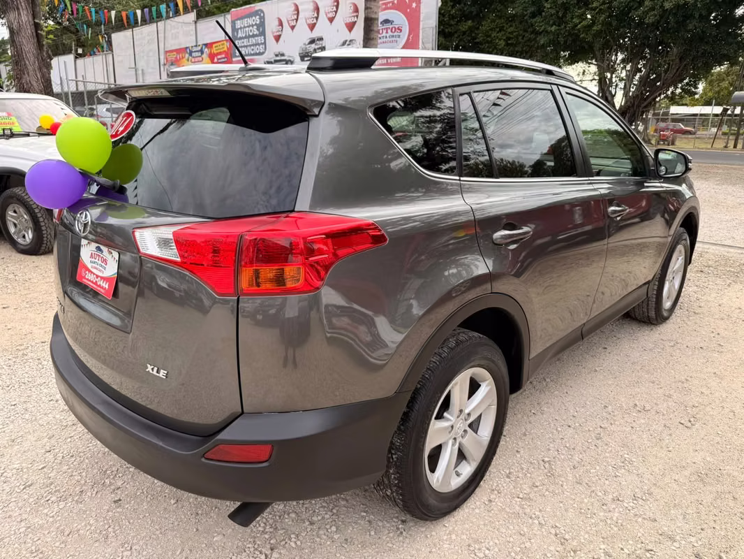 2014 Toyota RAV4 - foto 3
