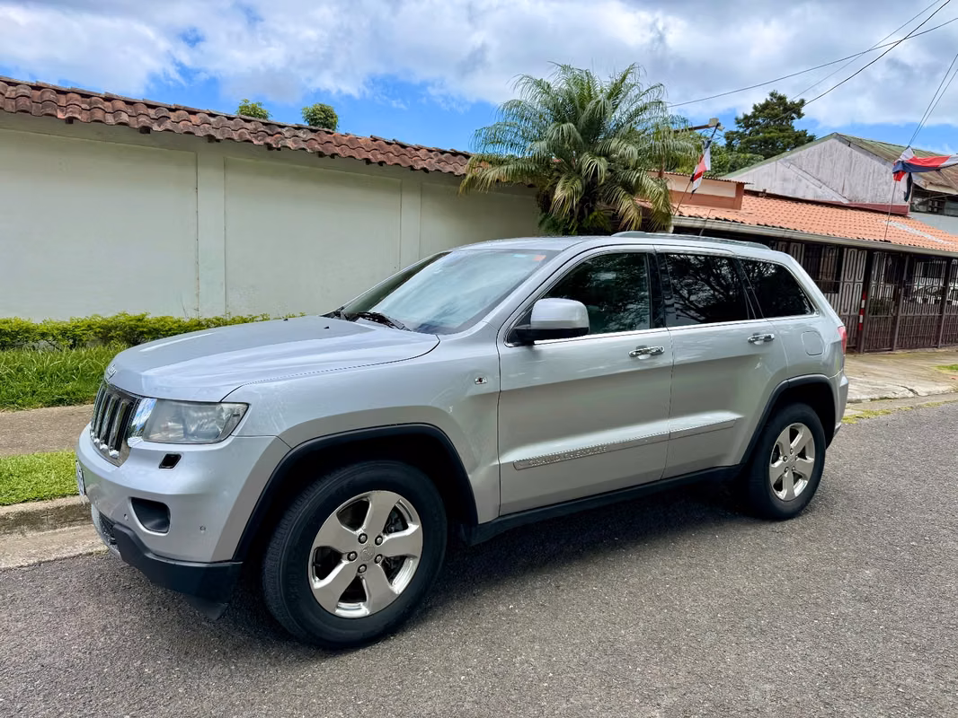 2011 Jeep Grand Cherokee - foto 5