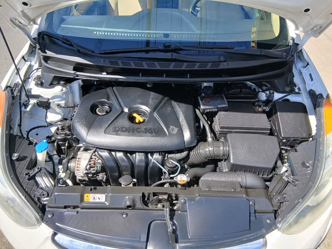 2013 Hyundai Elantra - foto 2