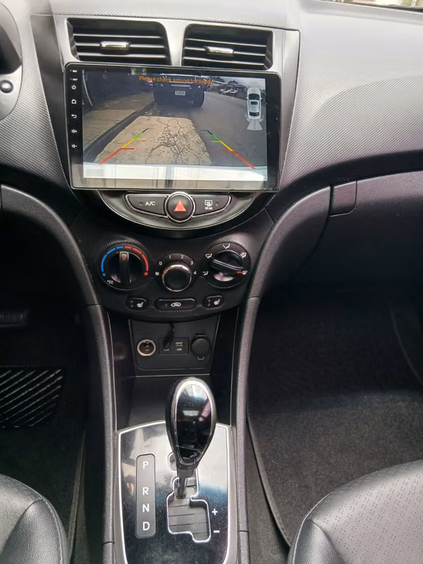 2015 Hyundai Accent - foto 2