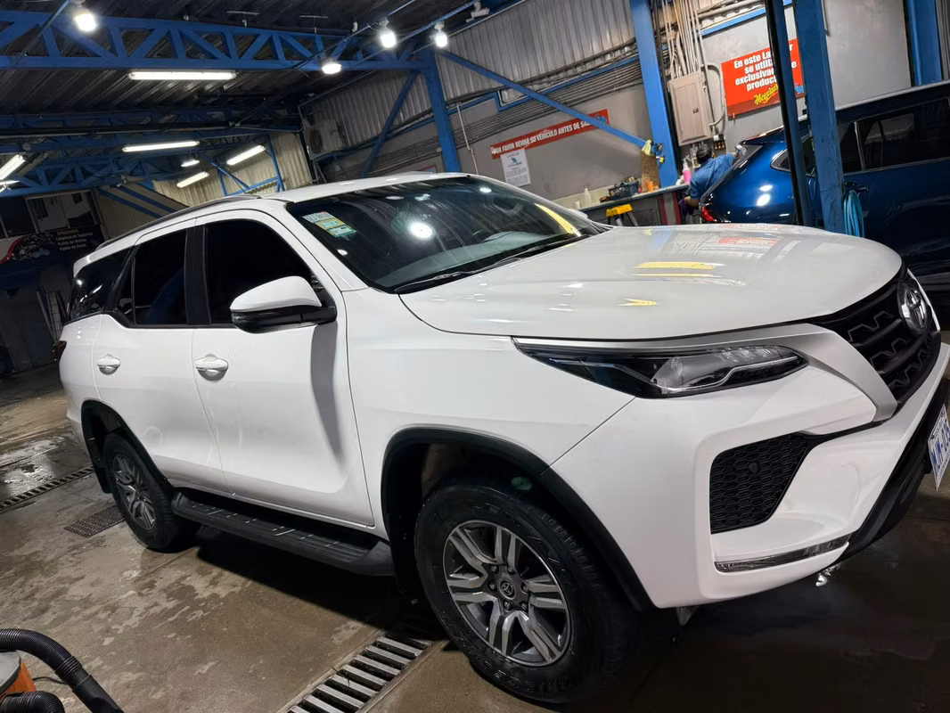 2023 Toyota Fortuner - foto 5