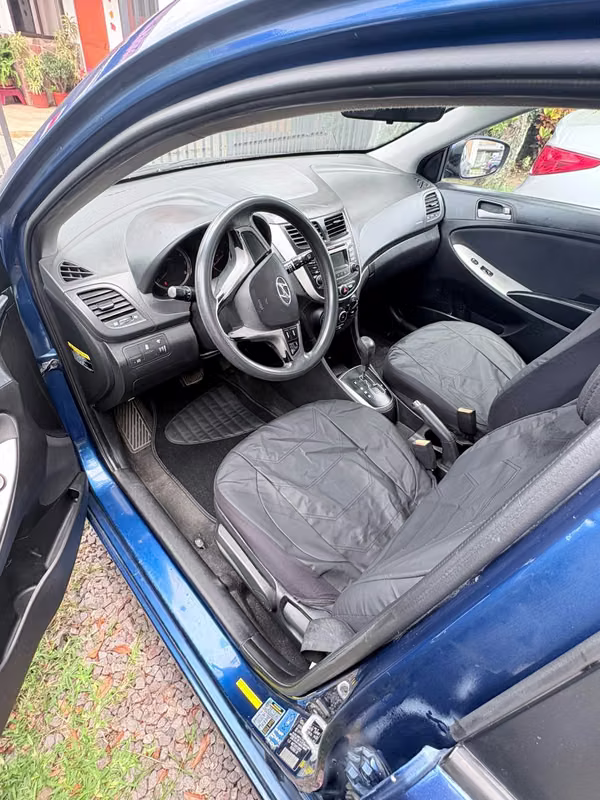 2015 Hyundai Accent - foto 2