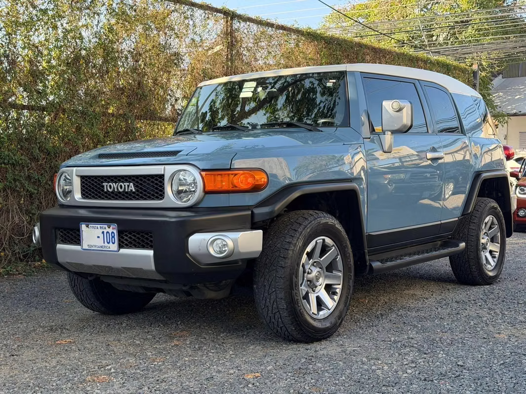 2017 Toyota FJ Cruiser - foto 1