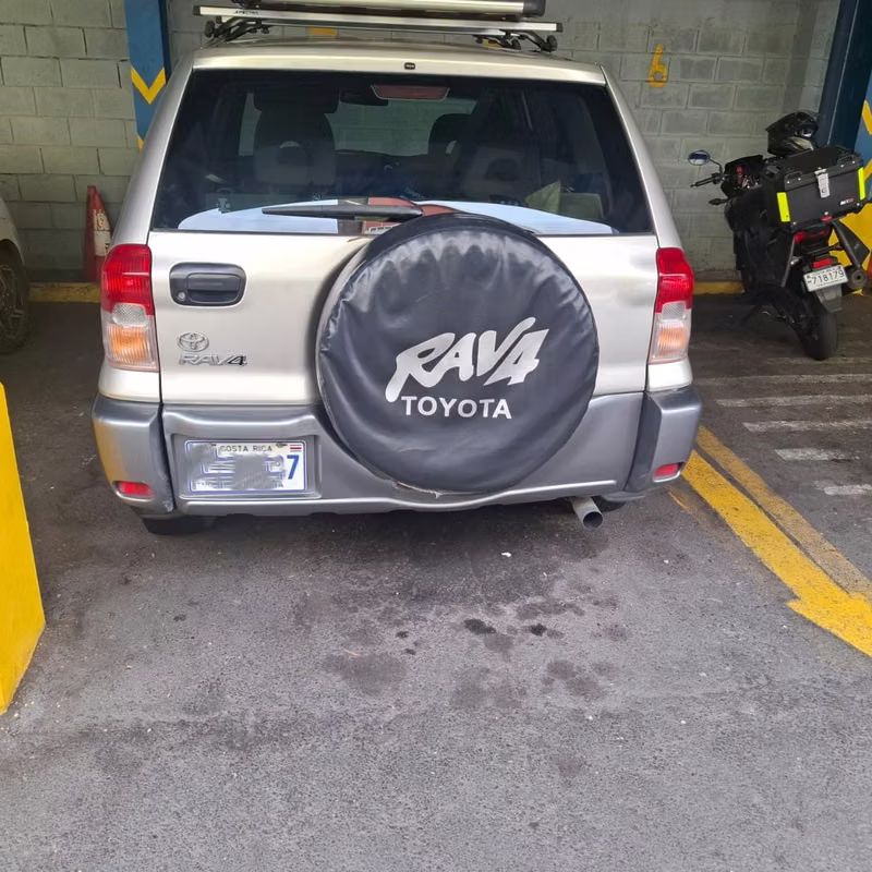 2003 Toyota RAV4 - foto 1