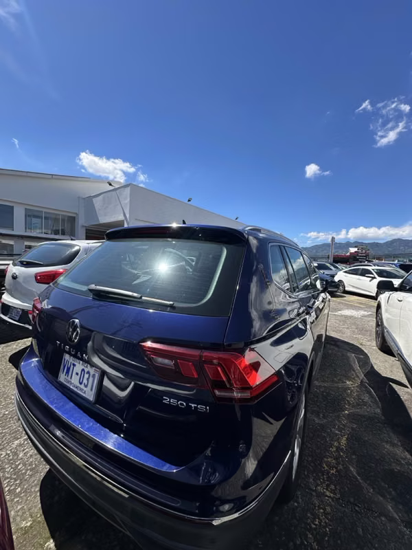 2022 Volkswagen Tiguan - foto 2