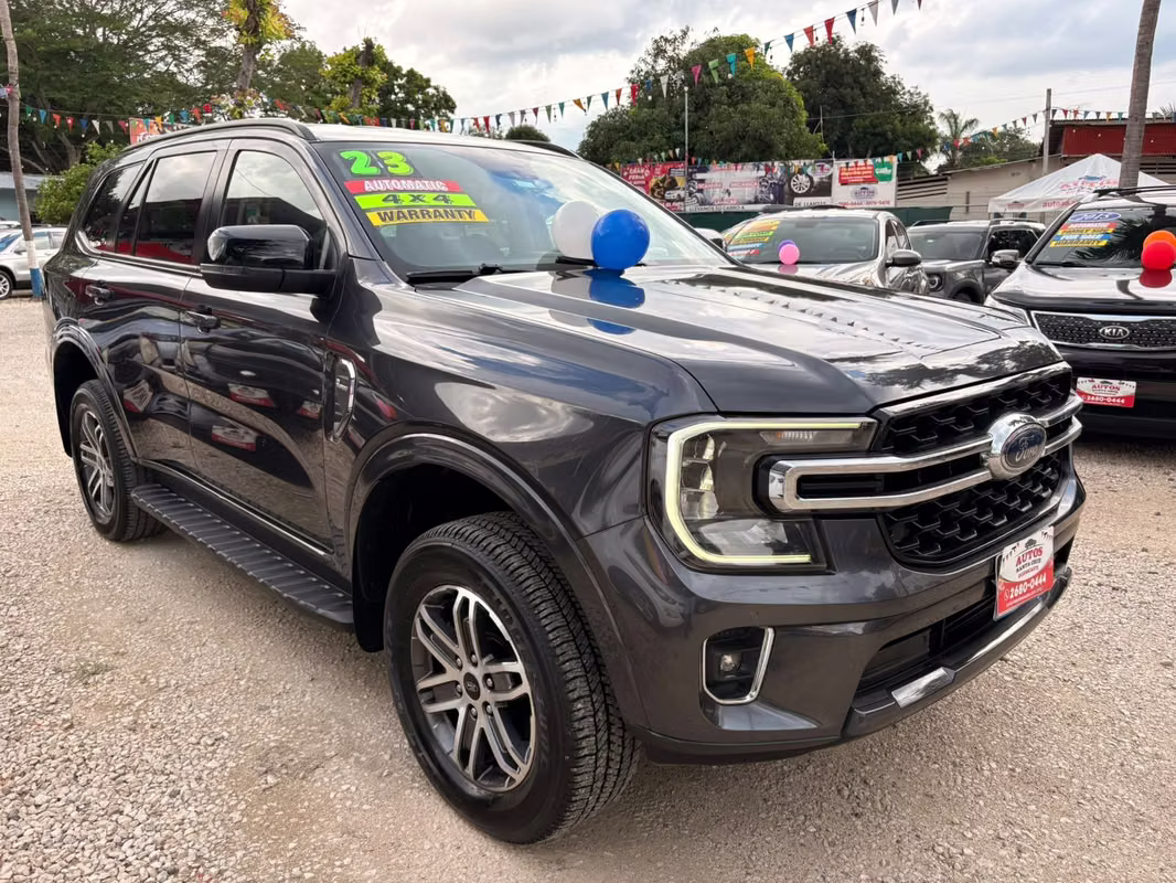 2023 Ford Everest - foto 5