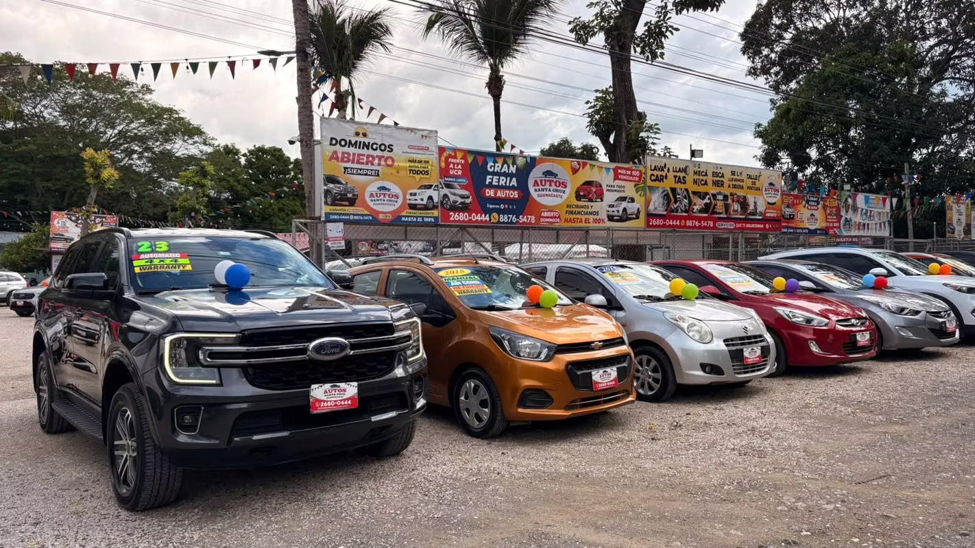 2023 Ford Everest - foto 2