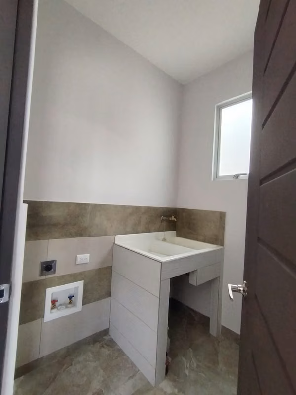 ALQUILER MODERNO APARTAMENTO EN LA TRINIDAD DE MORAVIA, EN UNA EXCELENTE UBICACIÓN TRANQUILA Y SEGURA, photo 6