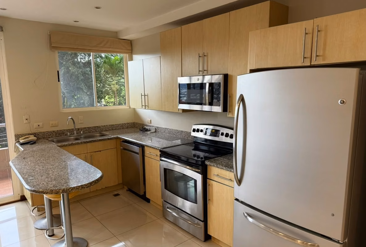 Hermoso apartamento amueblado ubicado en el Condominio Valle Arriba, en San Rafael de Escazú. Cuenta con una excelente ..., photo 4