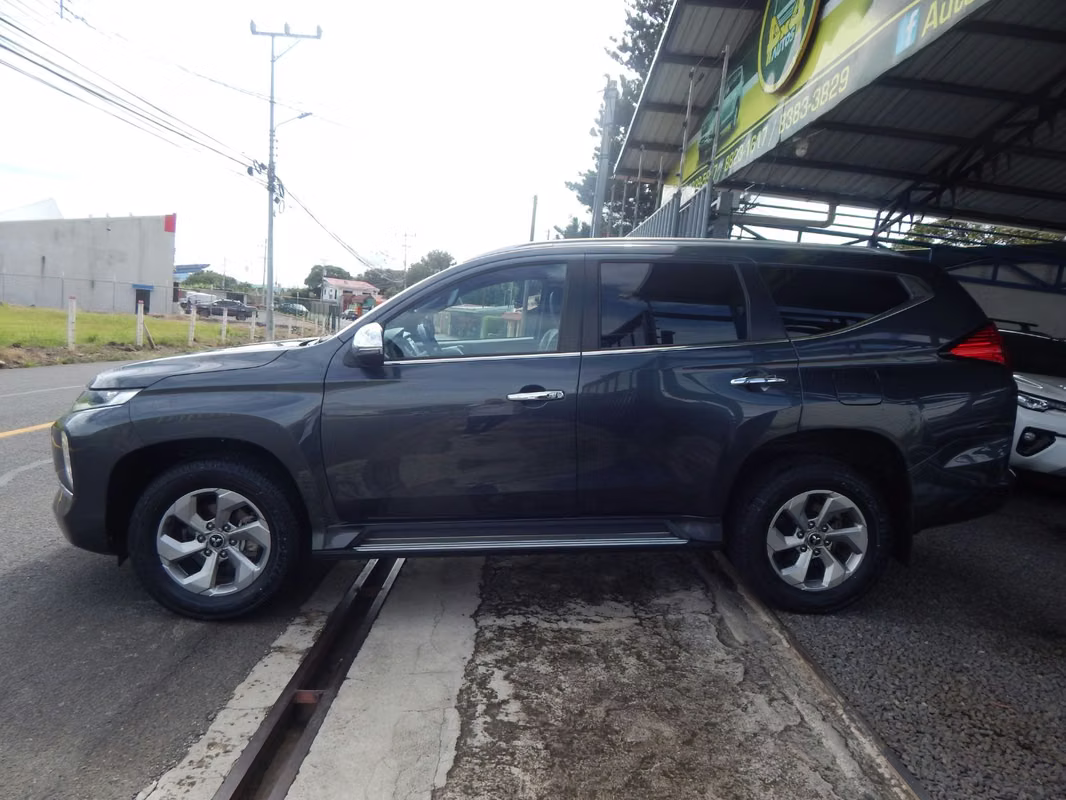 2026 Mitsubishi Montero Sport - foto 5