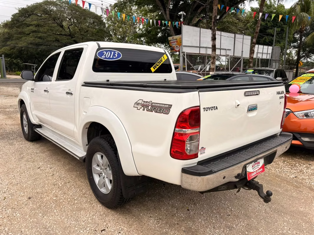 2013 Toyota Hilux - foto 4