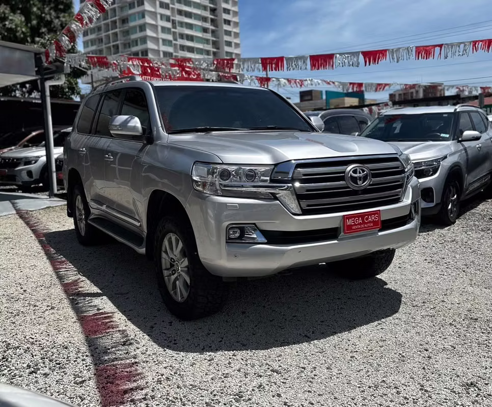 2016 Toyota Land Cruiser - foto 3