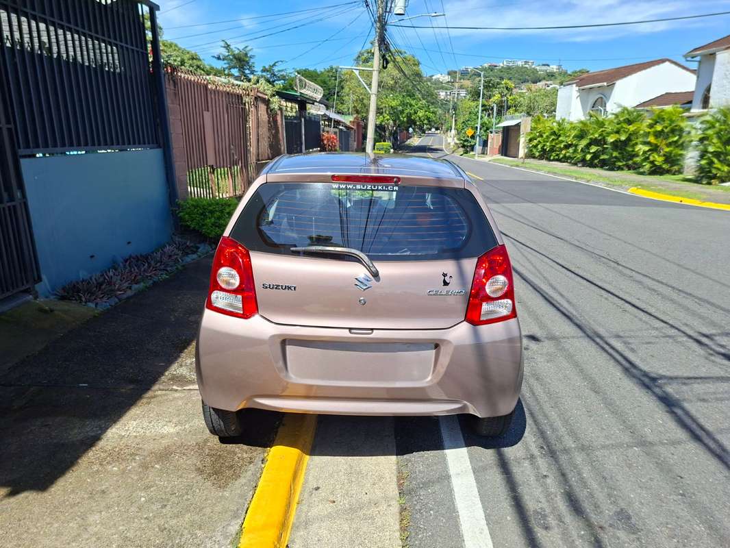 2012 Suzuki Celerio - foto 5