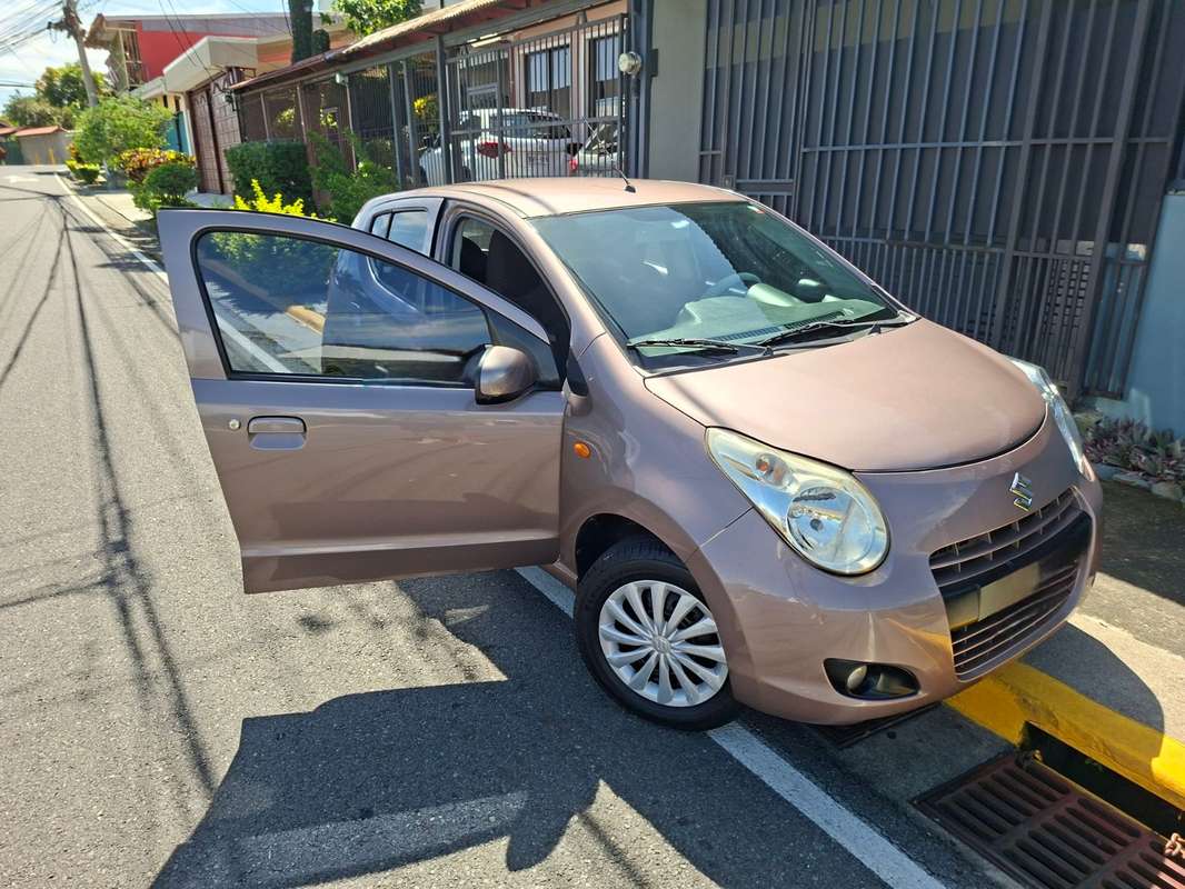 2012 Suzuki Celerio - foto 1