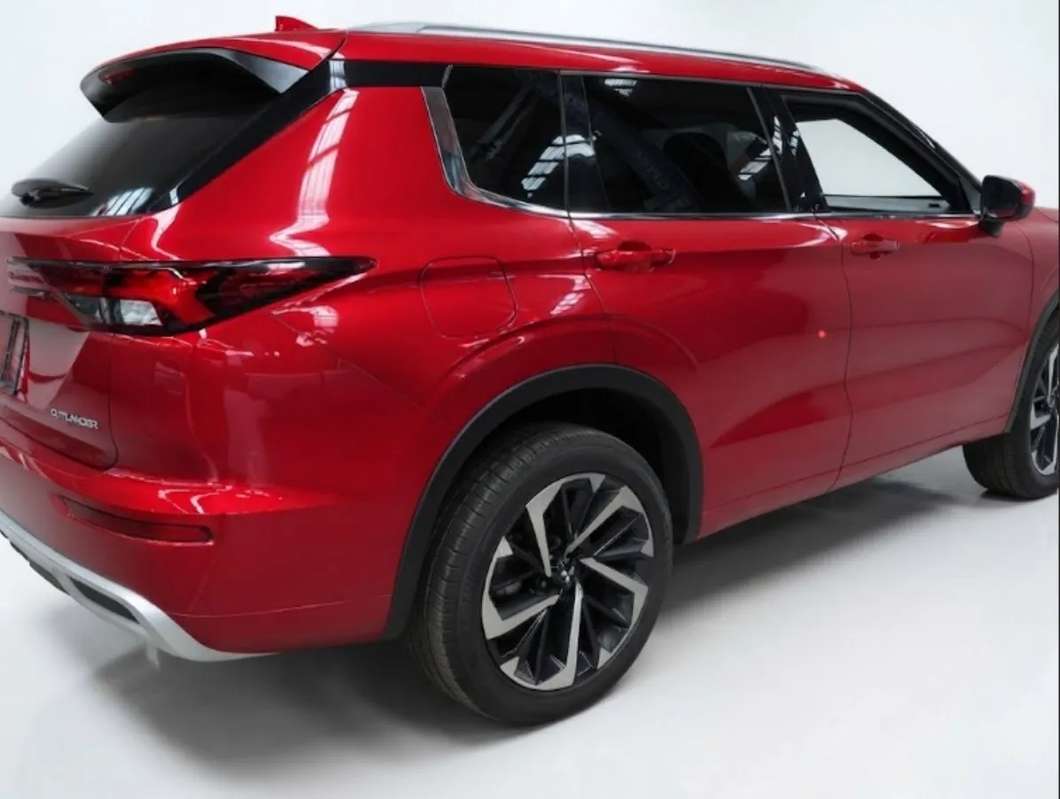 2025 Mitsubishi Outlander - foto 4