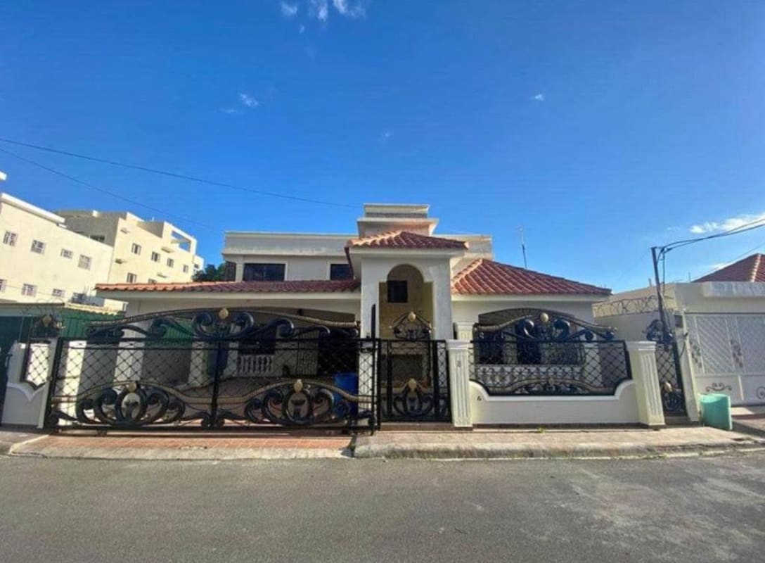 Houses for rent in La Romana Casa en Renta en la Romana 3 rooms