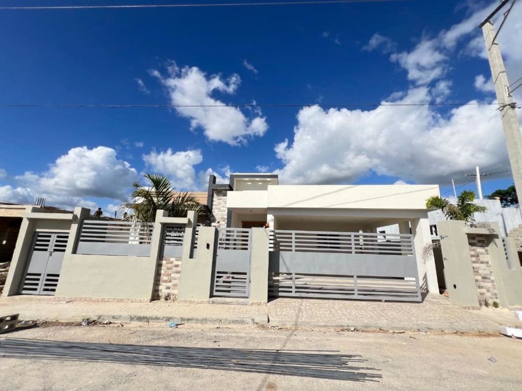 Houses for rent in La Romana Casa en Alquiler en la Romana Don Juan 2