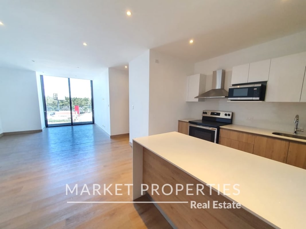 Apartamento en renta zona 15 Trivá de 2 habitaciones