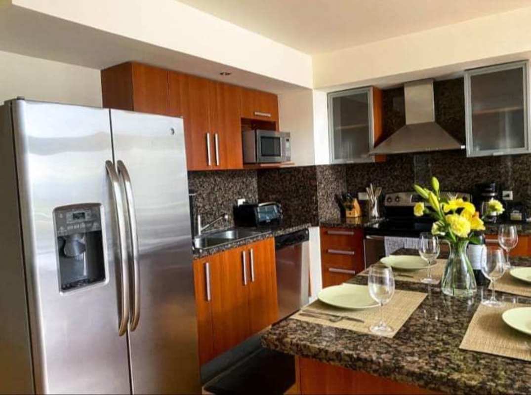 Apartments for rent in Guatemala City Apartamento en renta amueblado en zona 10 2 rooms