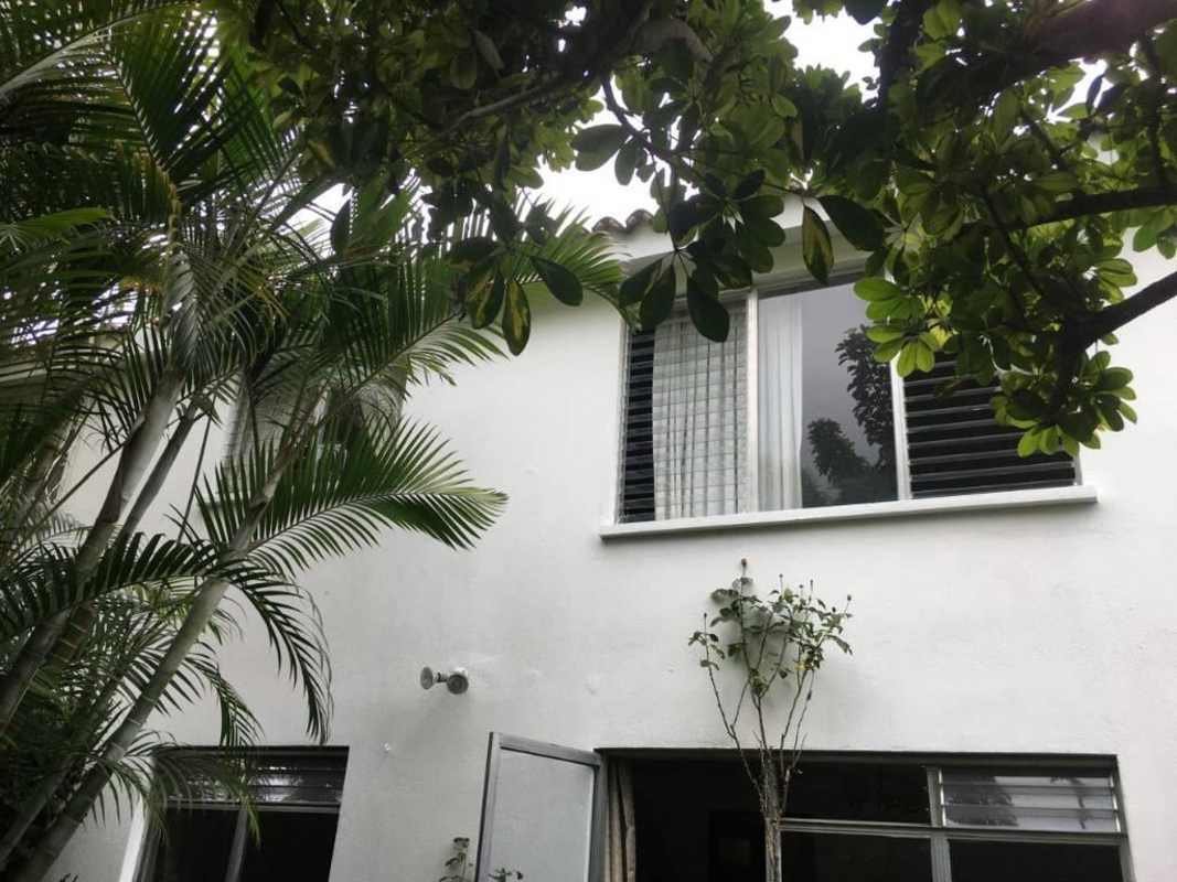 Vendo linda casa Condominio Cantabria zona 16 $250,000 | 3 Recamaras por 250000.00 en Zona 16