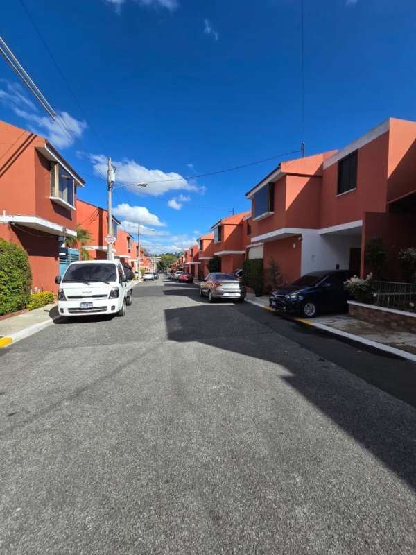 Terreno en El Paredón ideal para hotel o proyectos turísticos | 0 Recamaras por 1250000.00 en Zona 4
