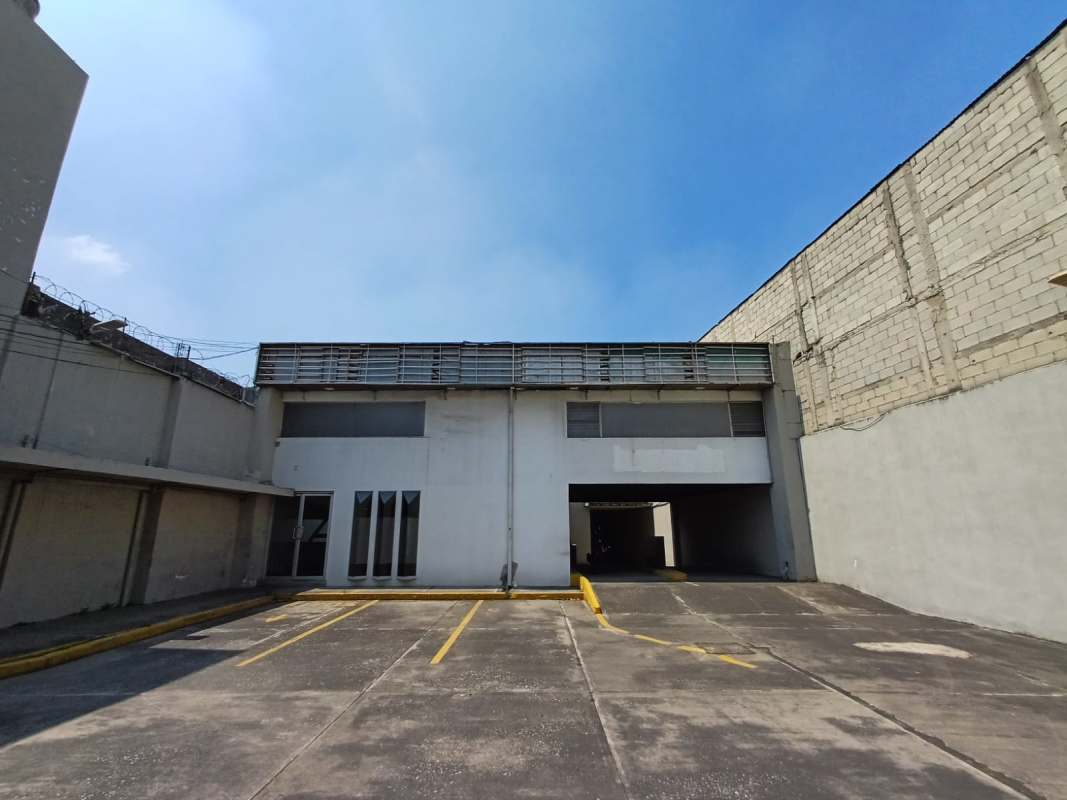 VENTA Casa Comercial Zona 6 | 3 Recamaras por 4700000.00 en Zona 6