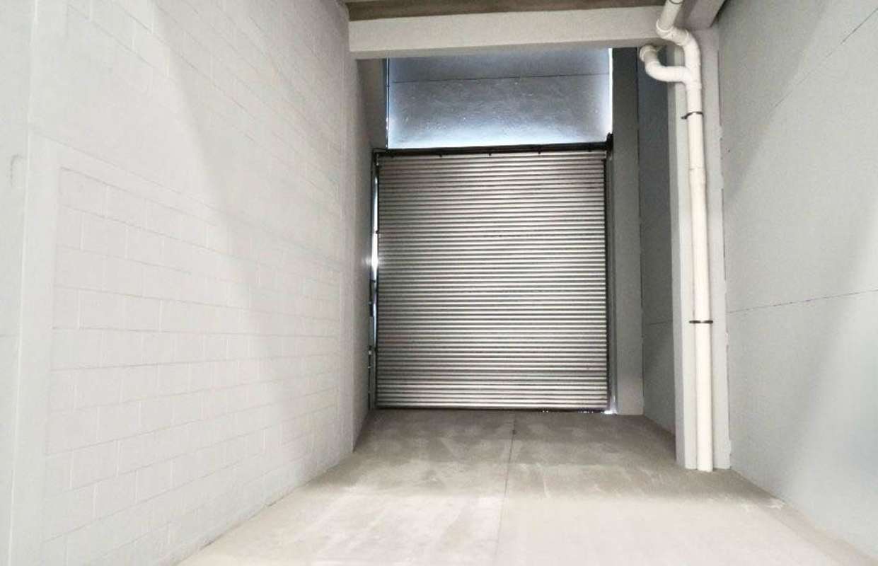 VENDO OFIBODEGA EN ZONA 4 DE MIXCO |  Espacio, 651469.00 en Zona 4