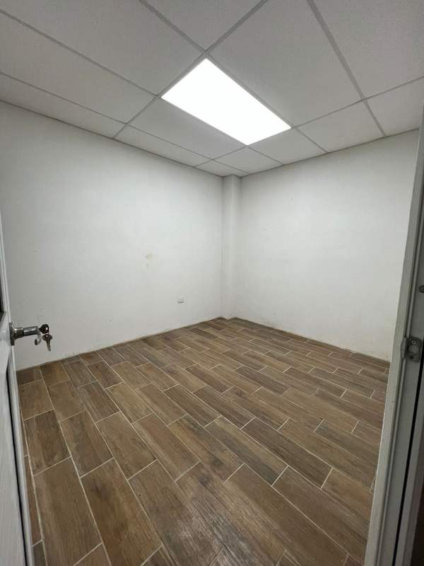 VENDO BODEGA EN ZONA 13 |  Espacio, 1900000.00 en Zona 13 - Miniatura 6