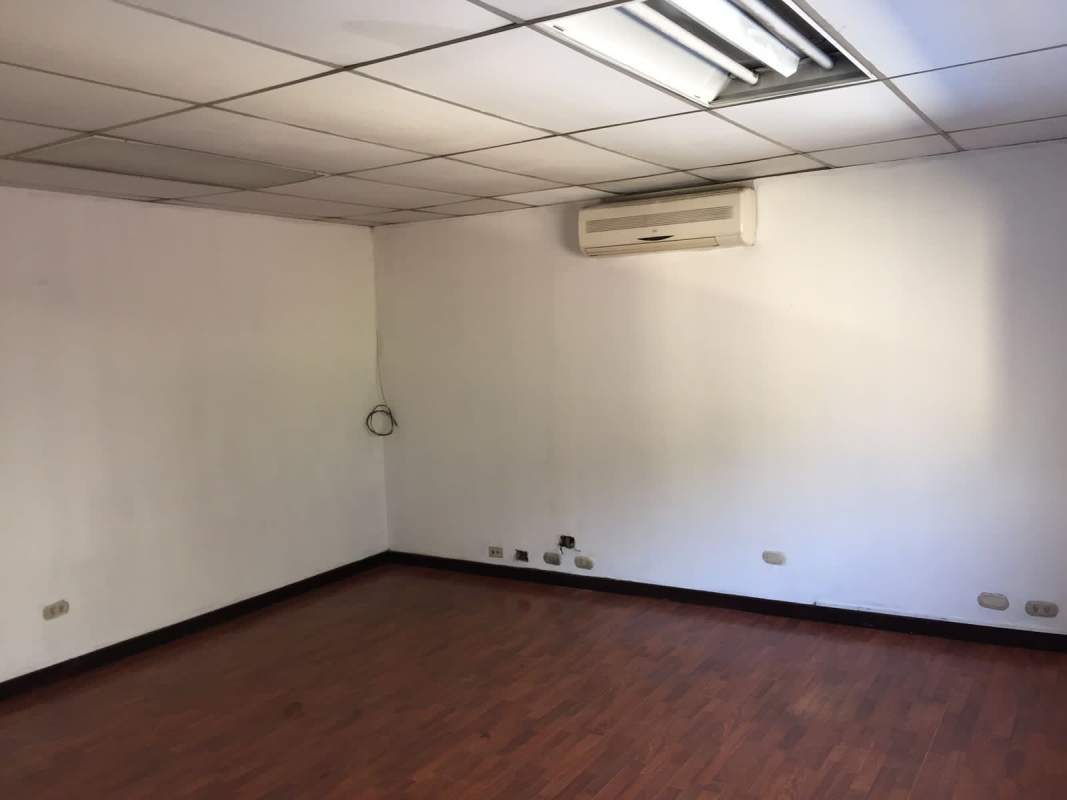 VENDO  BODEGA ZONA 13 |  Espacio, 2040000.00 en Zona 13 - Miniatura 6
