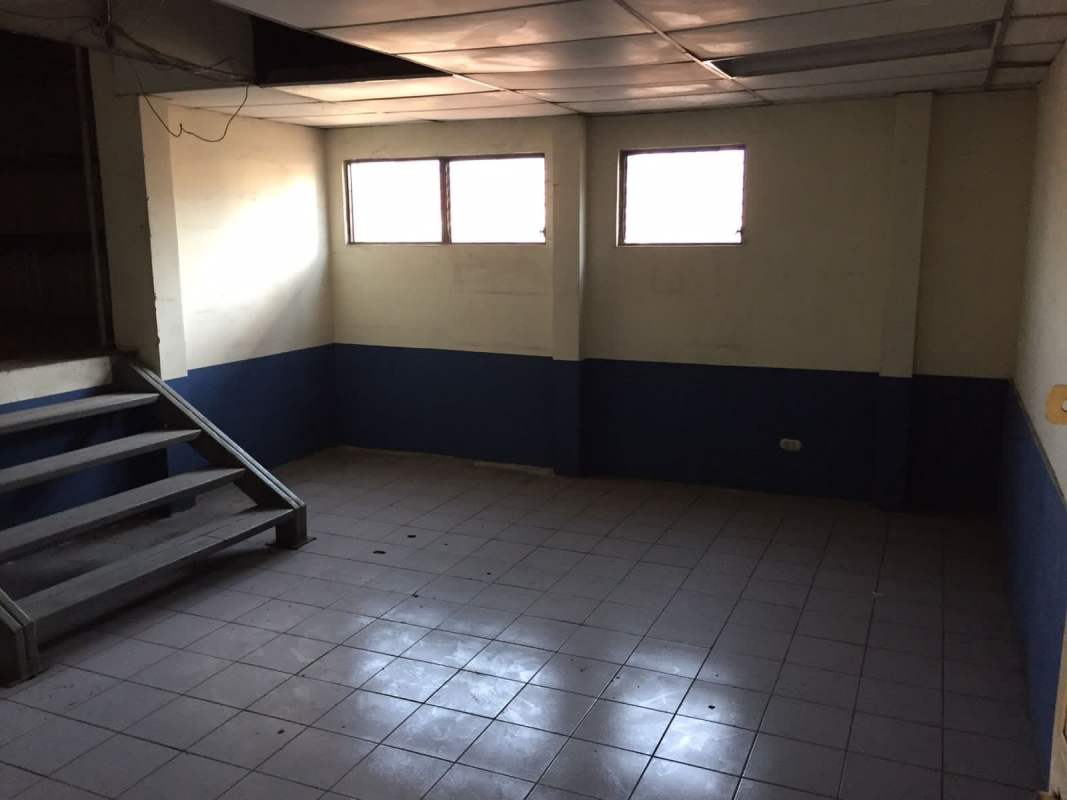 VENDO  BODEGA ZONA 13 |  Espacio, 2040000.00 en Zona 13 - Miniatura 4