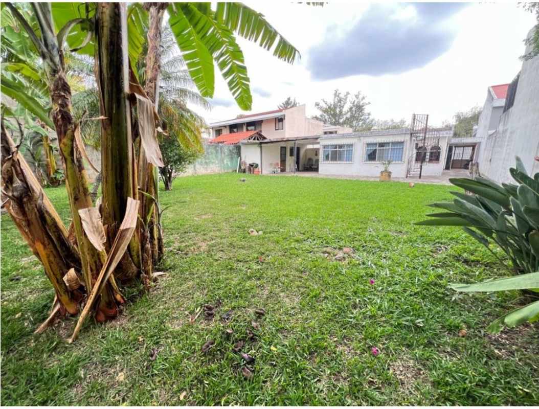 Casa Un Nivel  con Terreno en Venta Zona 15 codigo.CC35682 | 4 Recamaras por 750000.00 en Zona 15
