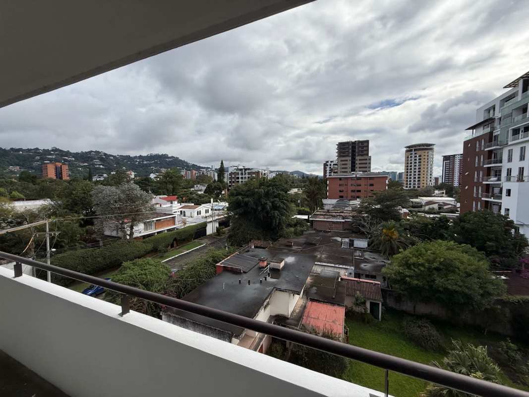Rento Apartamento en Zona 15 EDIFICIO MODERNO Z.15 Vista Hermosa 1 | 2 Recamaras por 1540500.00 en Z