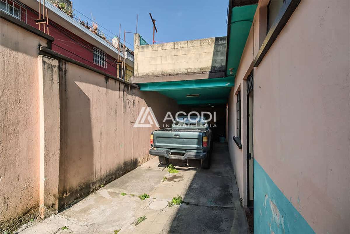 Vendo Casa en Calle Martí, zona 6 | ACODI | 6 Recamaras por 225000.00 en Zona 6