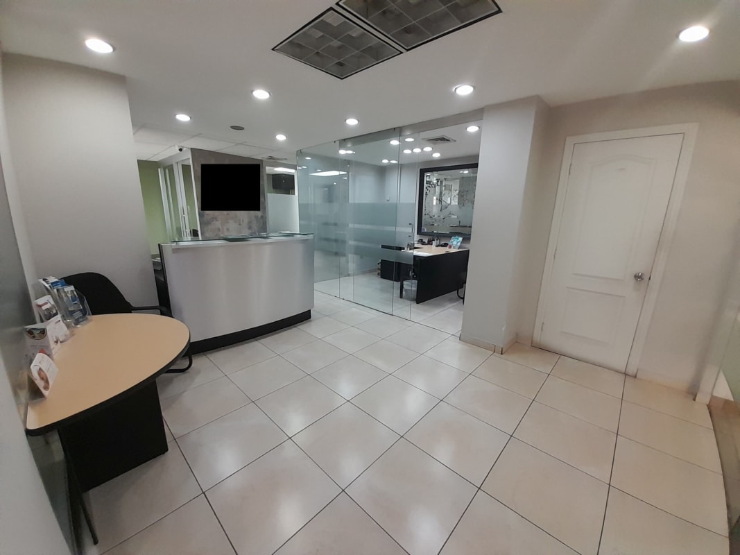 Commercial in Colonia Palmira Local Sales Office Colonia Palmira | 6 rooms,  HNL 