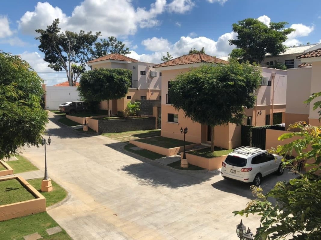 Houses In Villa Fontana For Sale Mimh Vendo Casa En Villa Esmeralda 3 Rooms 195 M2 Usd 210000 00