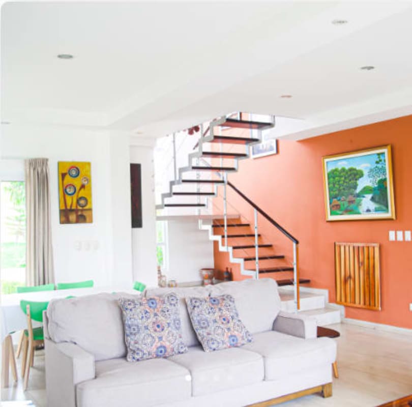 Houses in Las Colinas For Sale VENTA Hermosa Casa en Las Colinas