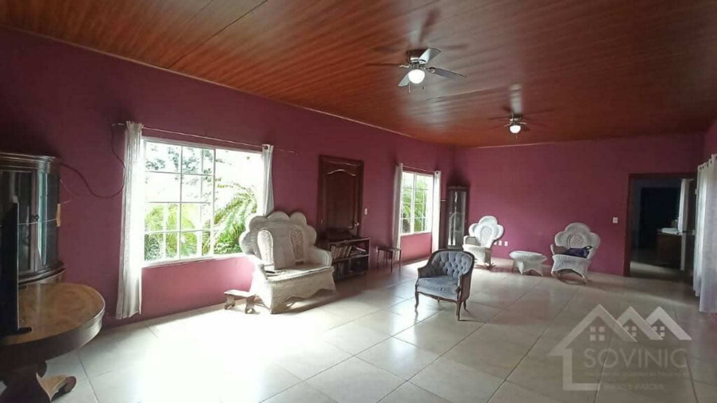 Se Venden Casa En Kilómetro 11½ Carretera Vieja León - acabados de Lujo