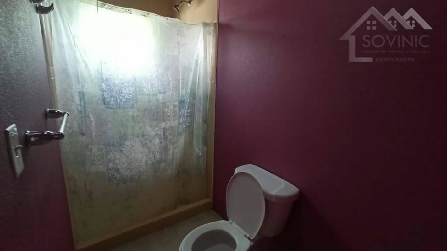 Se Venden Casa En Kilómetro 11½ Carretera Vieja León - acabados de Lujo