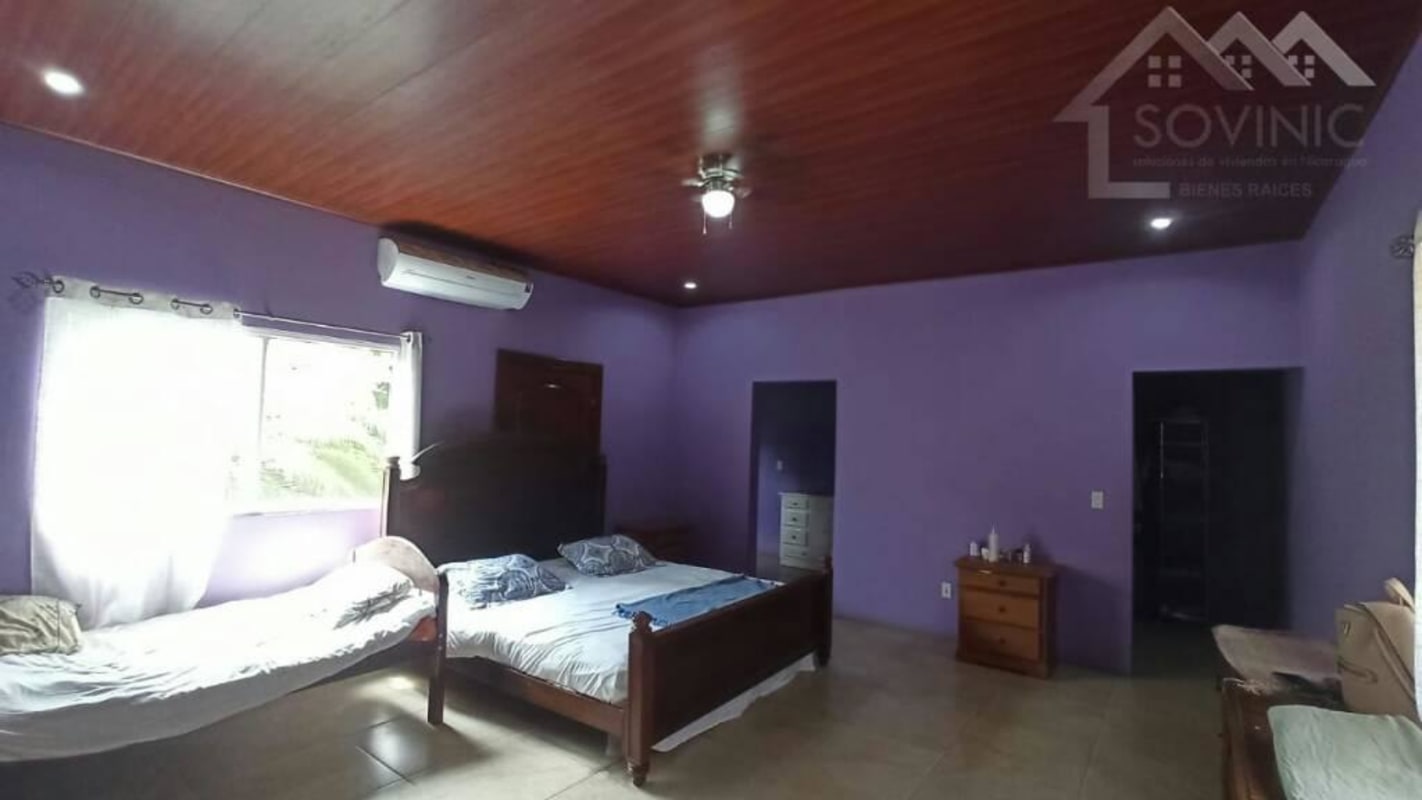 Se Venden Casa En Kilómetro 11½ Carretera Vieja León - acabados de Lujo