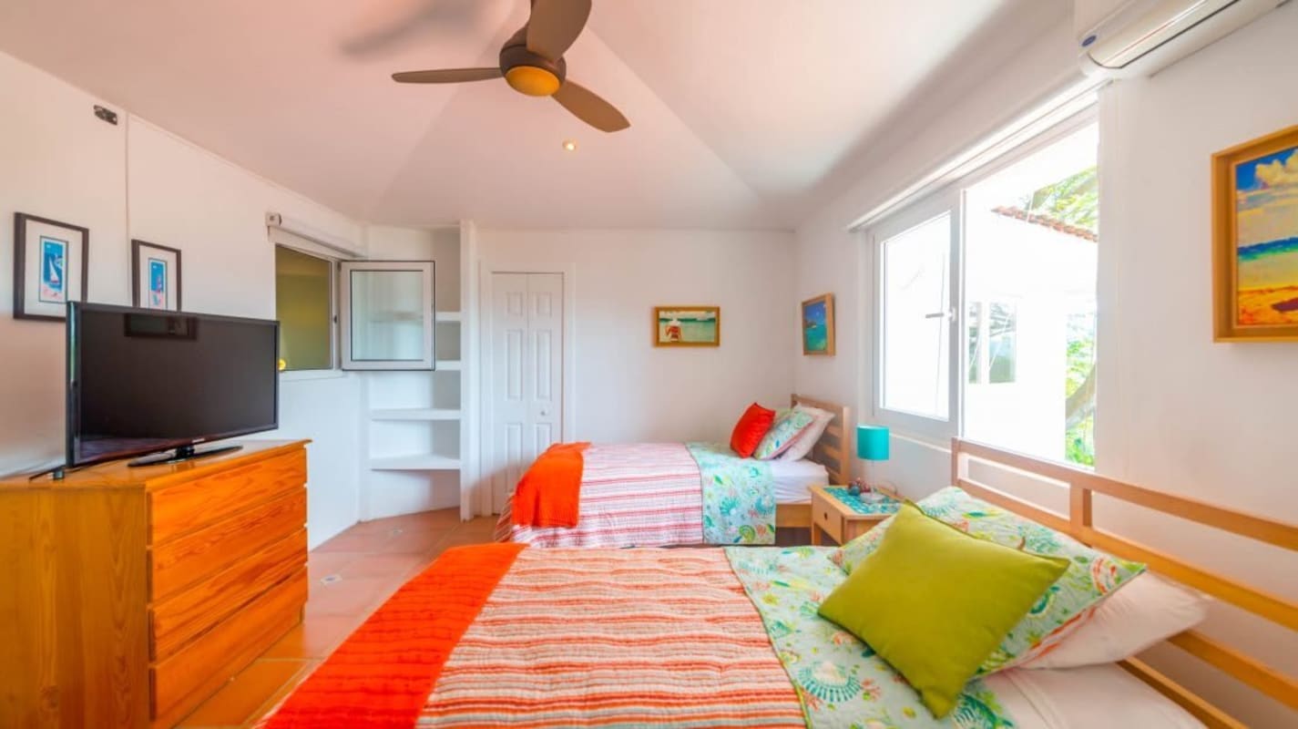 Elegant Pacific Marlin Estate Property 7 Recamaras por 575000.00 en