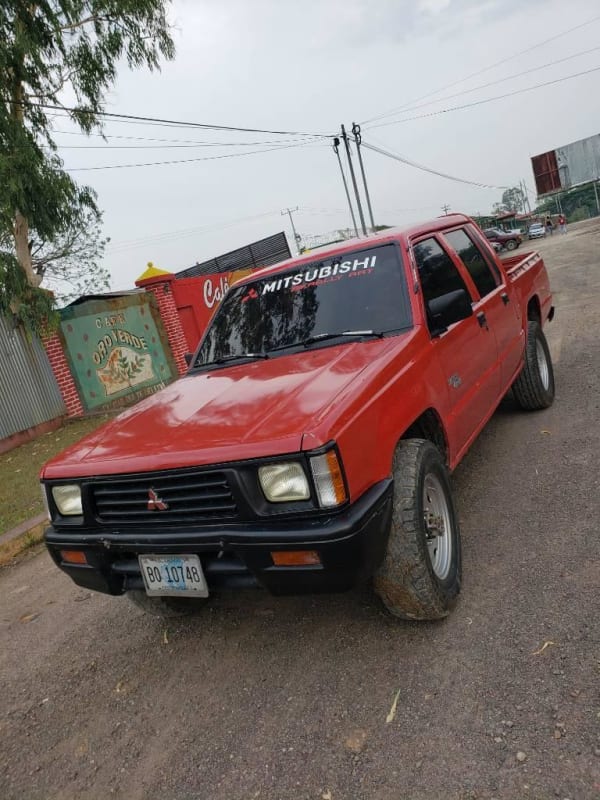 Mitsubishi L       km Diesel Manual in Estelí