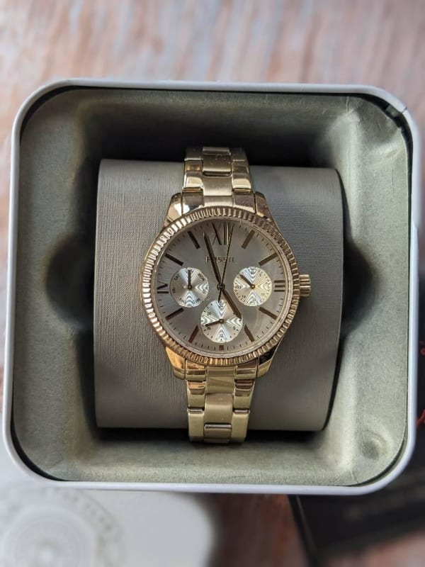 Fossil watches deals new arrivals