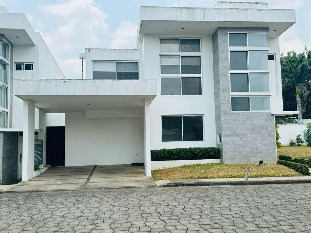 Casa en venta en Santo Domingo | 3 recámaras por 190000.00 en Santo Domingo