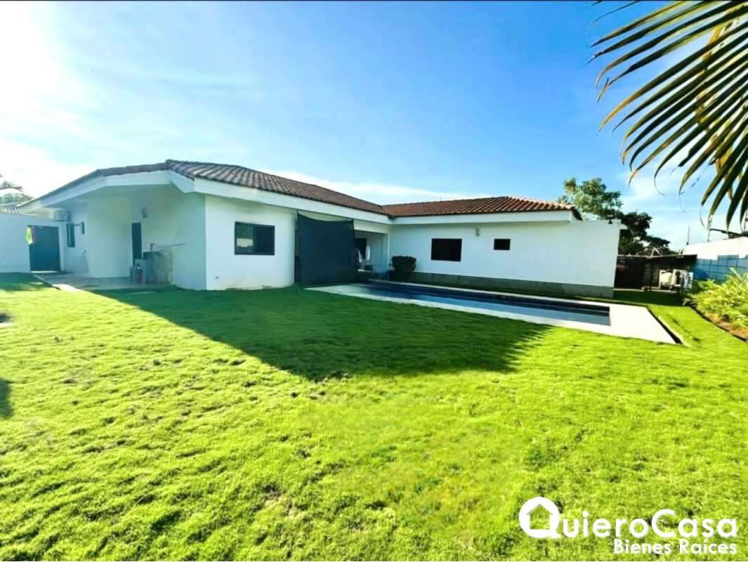 Preciosa casa en venta en Santo Domingo | 3 recámaras por 400000.00 en ...