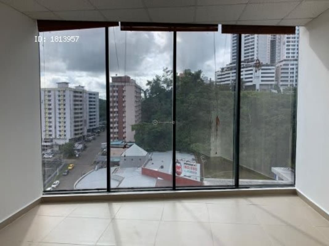 Alquiler Oficina42.70 Mts2 Tumba Muerto Century Tower Espacios