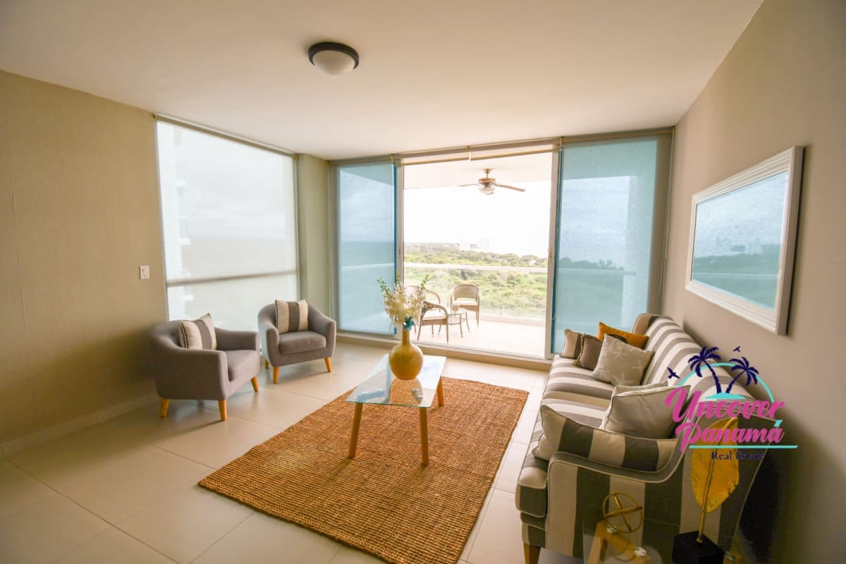 Splendid ocean-view apartment in Playa Blanca