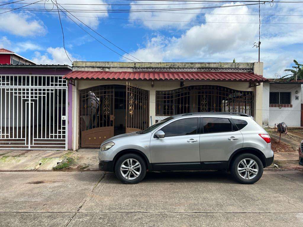 Houses in Las Acacias For Sale Se vende casa en Las Acacias 2