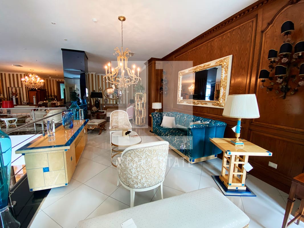 Commercial Retail & Office Space for Sale in Bella Vista - 0 bedrooms